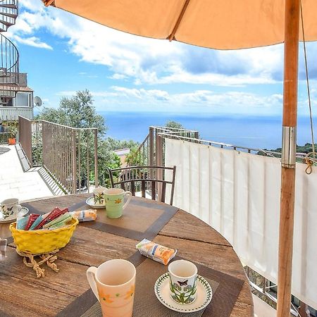 Cozy Apartment In Massa Lubrense Exterior photo