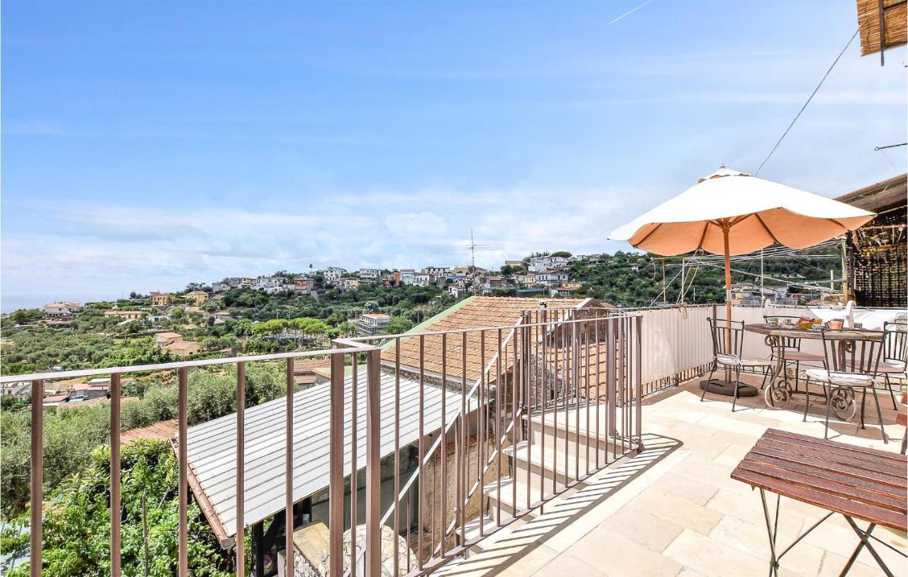 Cozy Apartment In Massa Lubrense Exterior photo